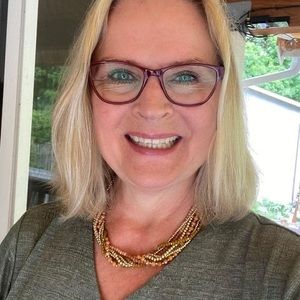 Meet your Posher, Malena